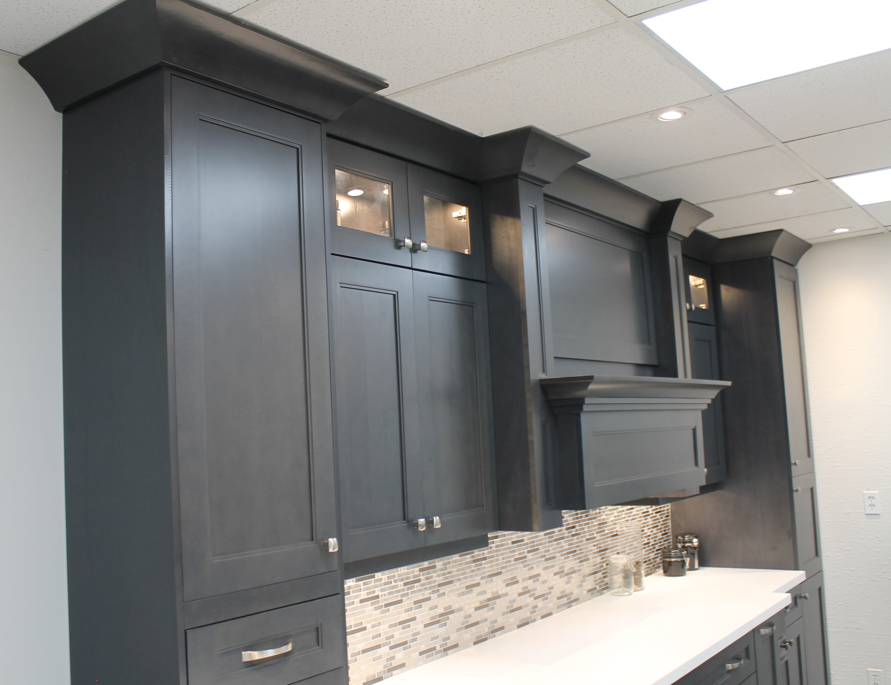 Todays Designer Kitchens step-charcoal-grey-top-detail2 Step Shaker Charcoal Grey 