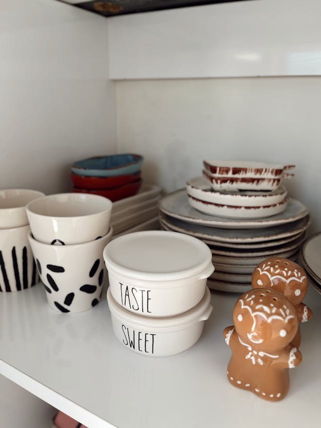 Todays Designer Kitchens pexels-pexels-user-130660730-32692404 Get Your Kitchen Ready for the Festive Season With These Tips 